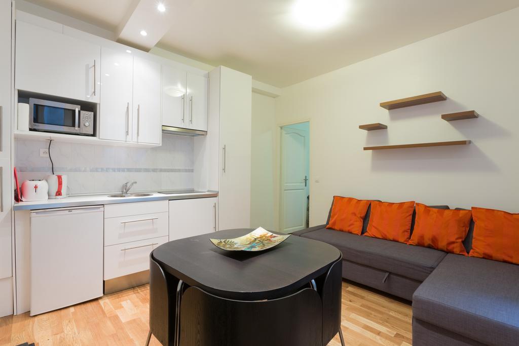 Appartement Petits Champs Paris Room photo